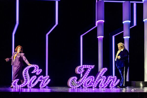 Marie-Nicole Lemieux als Mrs. Quickly und Nicola Alaimo als Sir John Falstaff