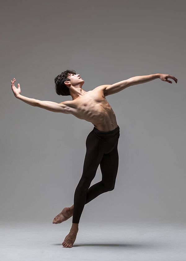 Vincenzo Mola tanzt