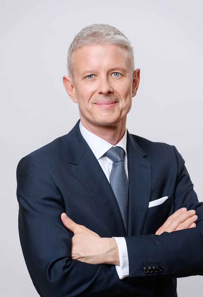 Dr. Christian Zwade