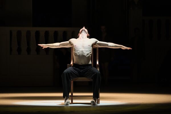 James Kirby Rogers tanzt in „Nijinsky“